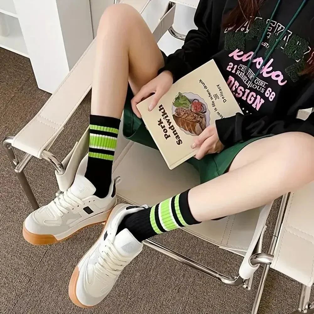 1/5/6/10/20 Pairs Women Mid Tube Socks Fashion Breathable Sports Sock  Parallel Bar Pattern Sweat Wicking Non Pilling Girl Sock