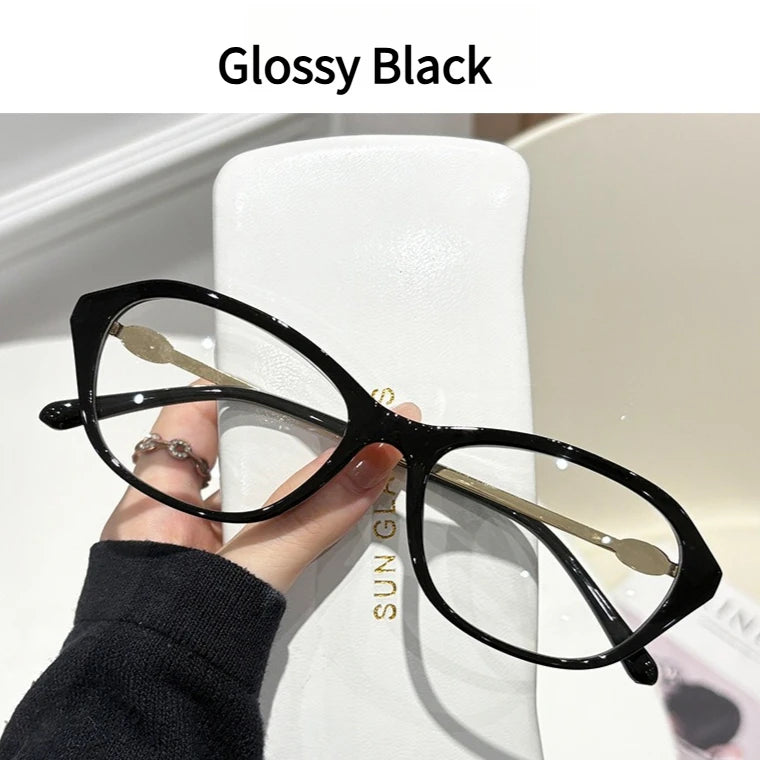 Oval Shaped Myopia Glasses Durable Anti Blue Light with Metal Frames Finished Myopia Glasses Suitable for Various Face Shapes